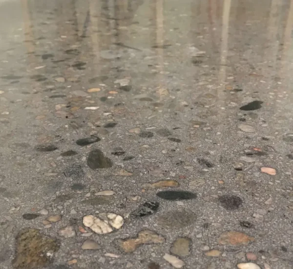 photo-ncp-Exposed Aggregate Polish Concrete floor with an exposed aggregate polish.